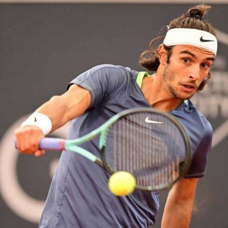 Музетти — Бонзи. Прогноз на матч Australian Open