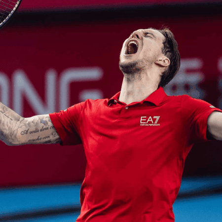 Мпетши Перрикар — Бублик: прогноз на матч ATP Штутгарт 12 июня 2026