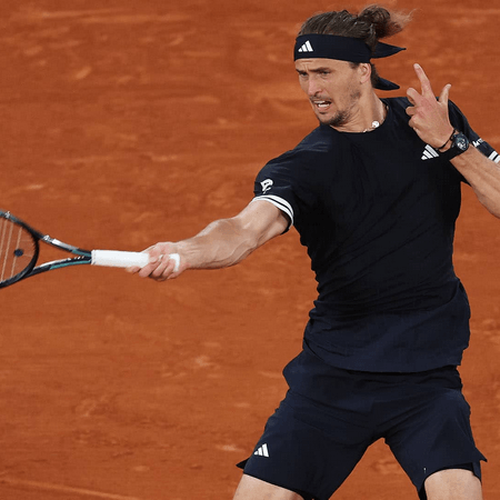 Зверев — Коллиньон: прогноз на матч ATP Хале 19 июня 2026
