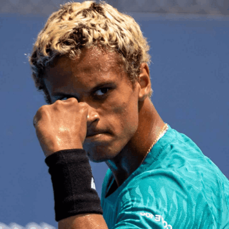 Де Минор — Диалло: прогноз на матч ATP Queen’s Club 16 июня 2026