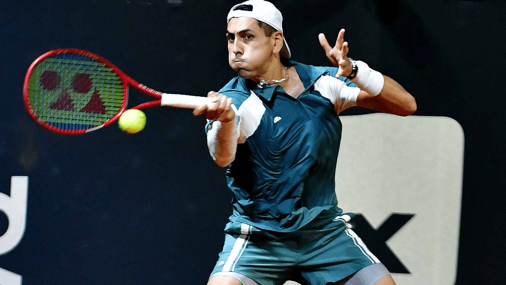 Алехандро Табило — фаворит матча с Ринки Хиджикатой на ATP Queen's Club 16 июня 2026